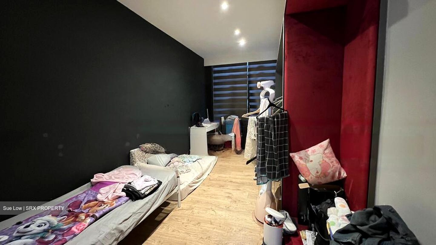 Serangoon Garden Estate (D19), Terrace #560492731